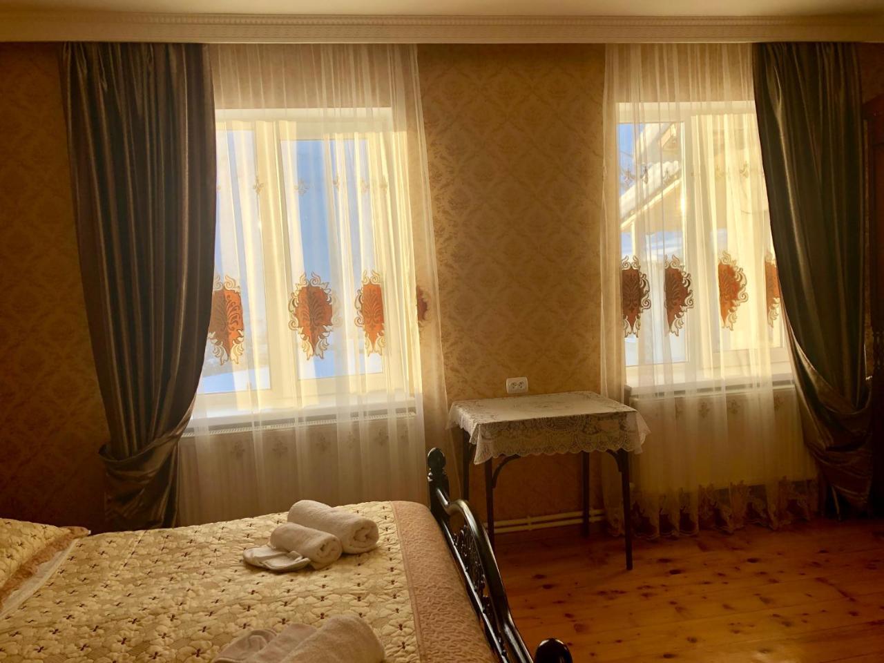 Guest House Elguja Qushashvili Kazbegi Bagian luar foto